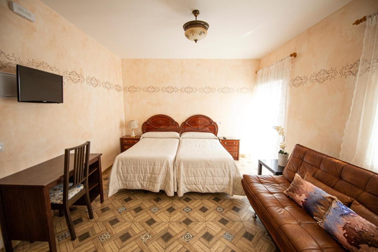 Hostal Paquita Мадрид Экстерьер фото