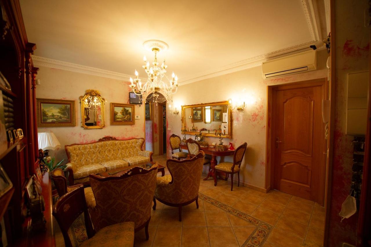 Hostal Paquita Мадрид Экстерьер фото
